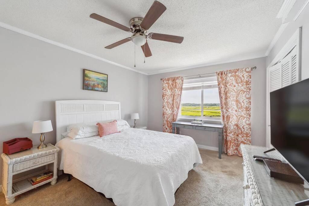 Right Across Beach Pool View Private Balcony By Zen Living Short Term Rental Myrtle Beach Exteriér fotografie